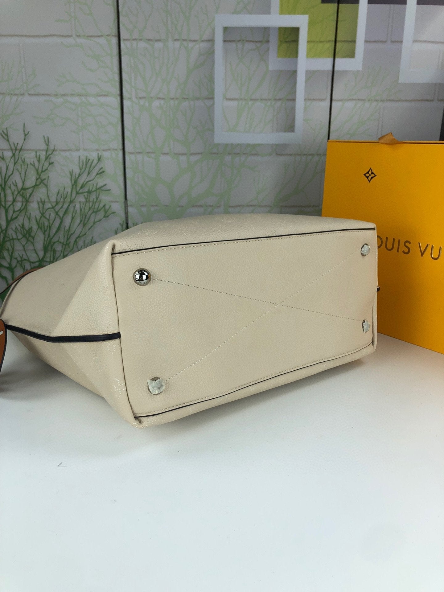 BL - High Quality LV Bags Monogram 050 - fashionupstore1