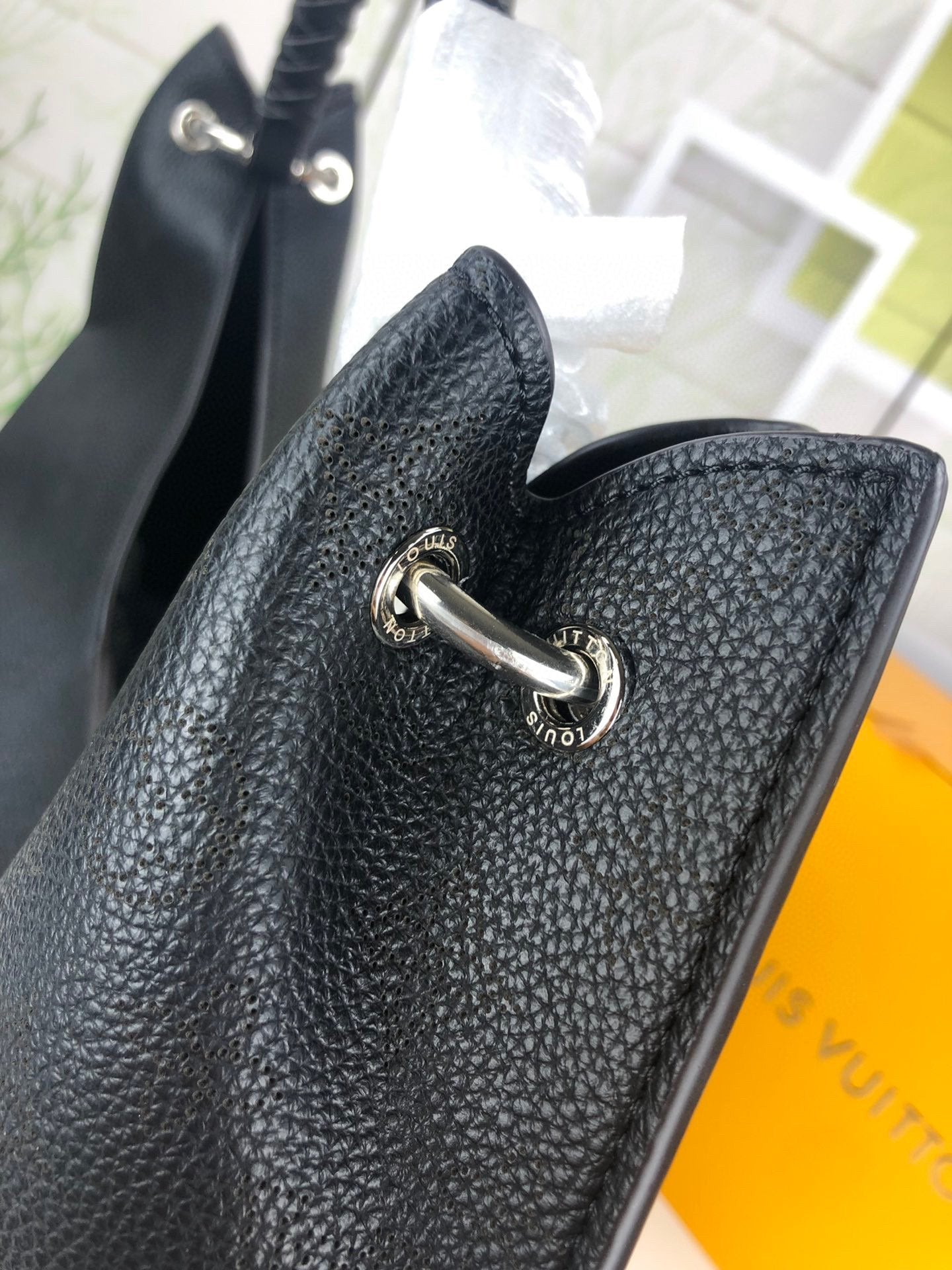 BL - High Quality LV Bags Monogram 050 - fashionupstore1
