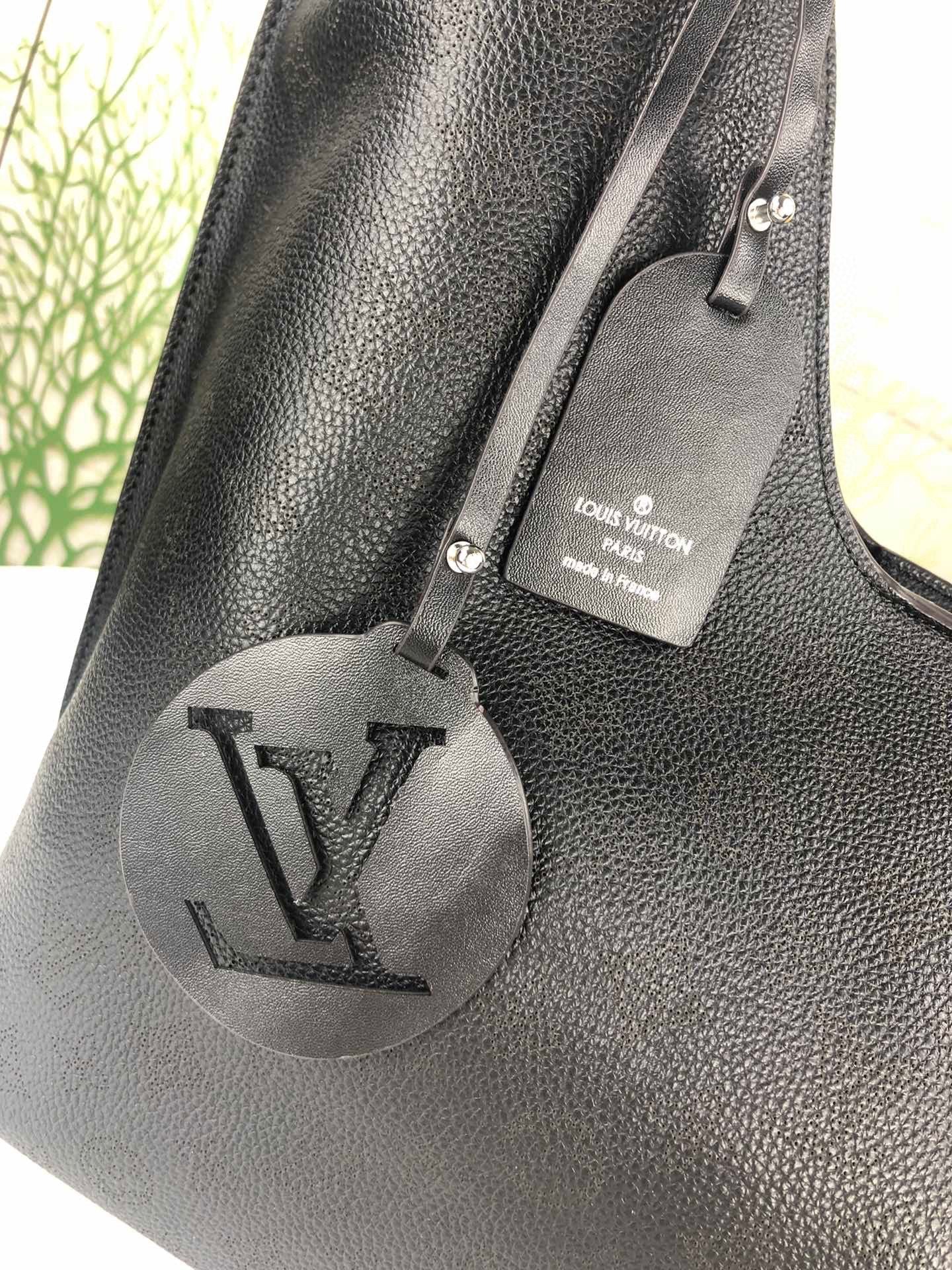 BL - High Quality LV Bags Monogram 050 - fashionupstore1