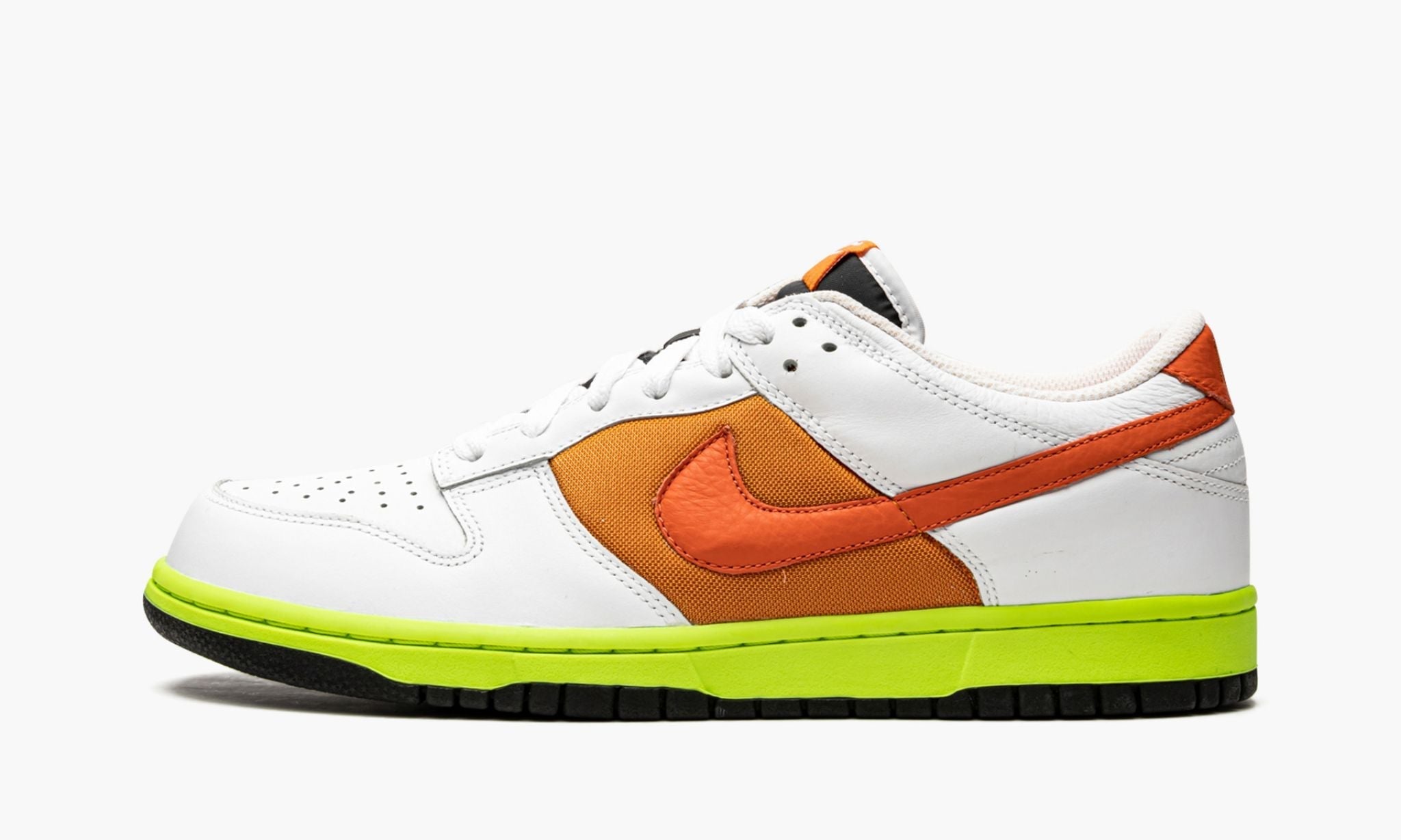 WMNS Dunk Low "White / Orange Blaze" Dunk