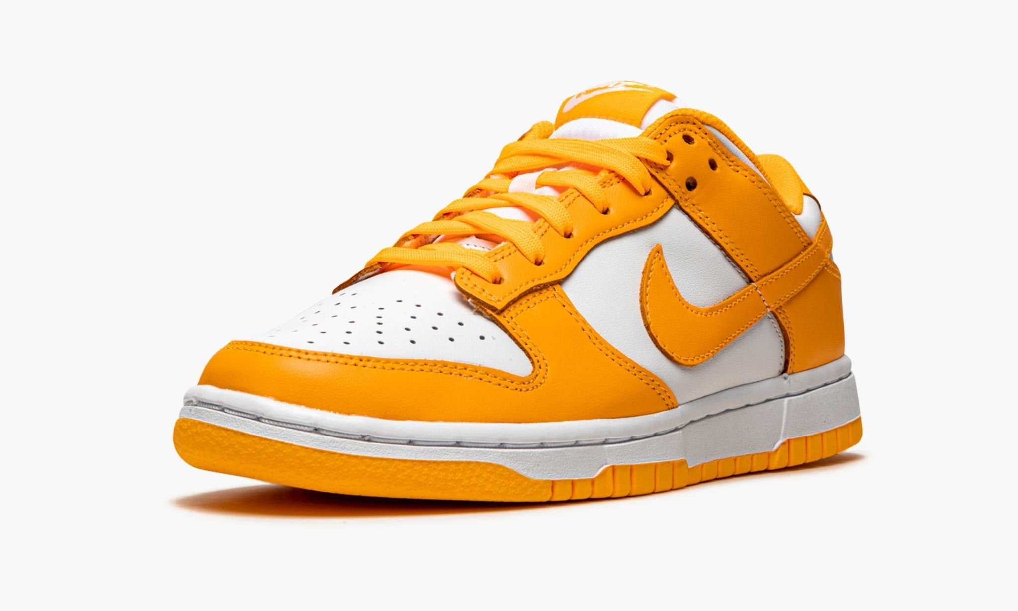 WMNS Dunk Low "Laser Orange" Dunk