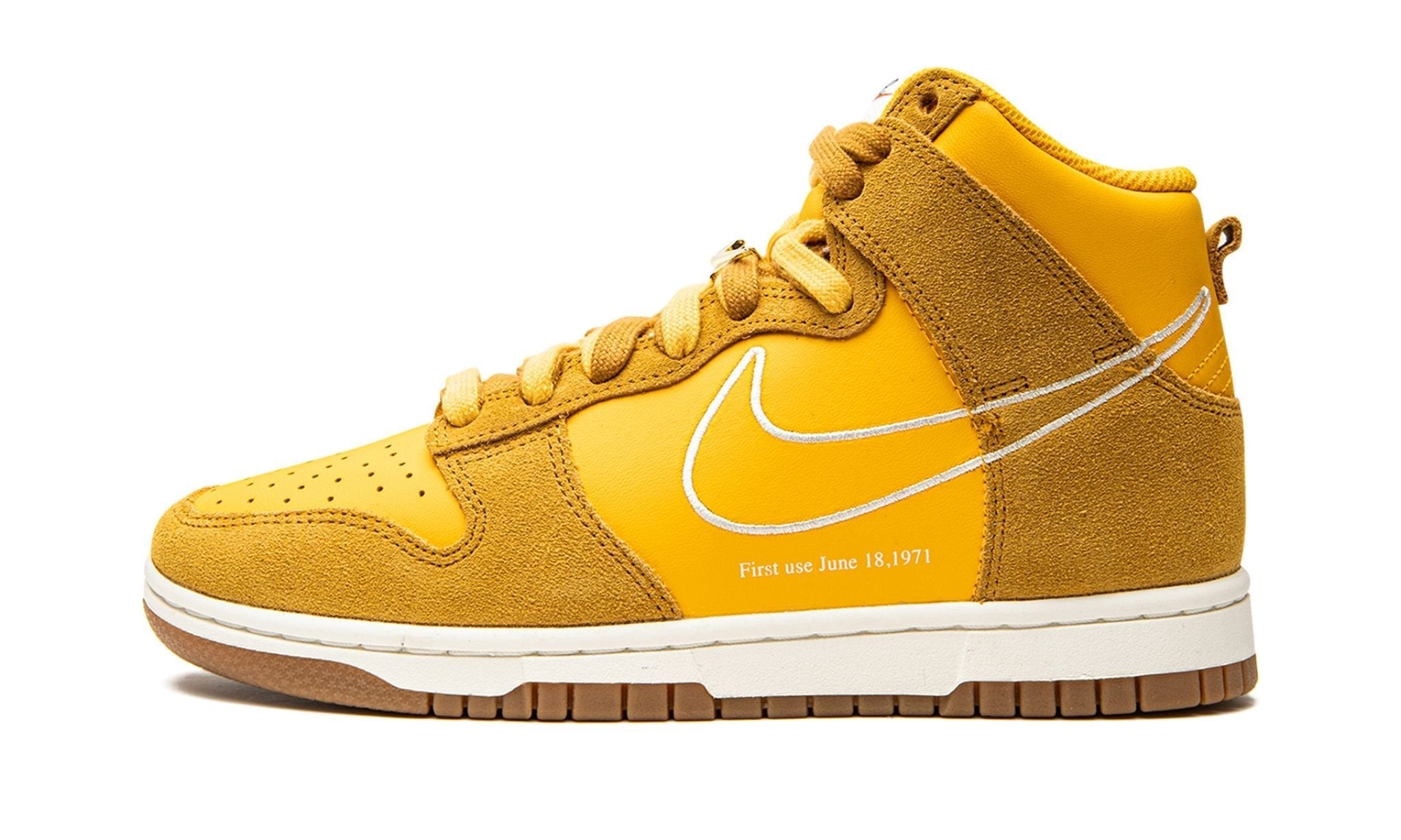 WMNS Dunk High "First Use - University Gold" Dunk