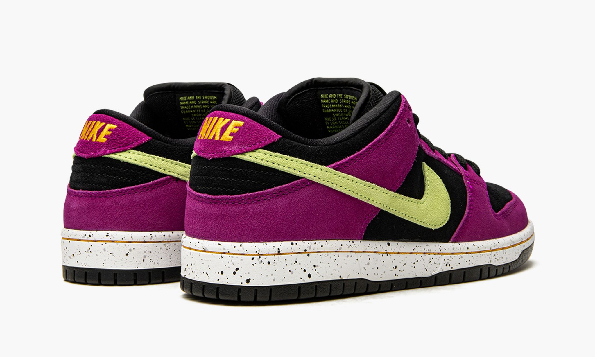 SB Dunk Low "ACG Terra Red Plum" SB Dunk Low