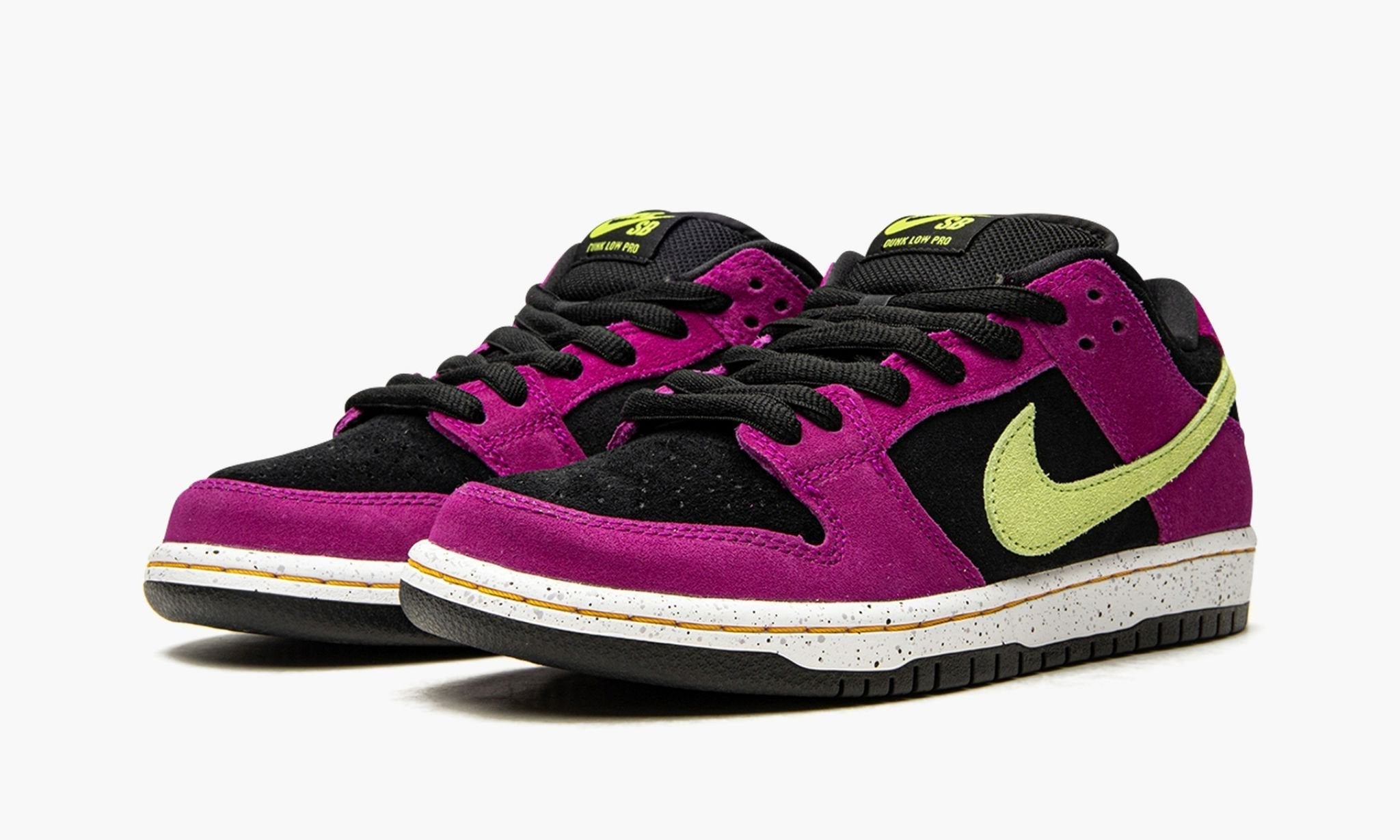 SB Dunk Low "ACG Terra Red Plum" SB Dunk Low