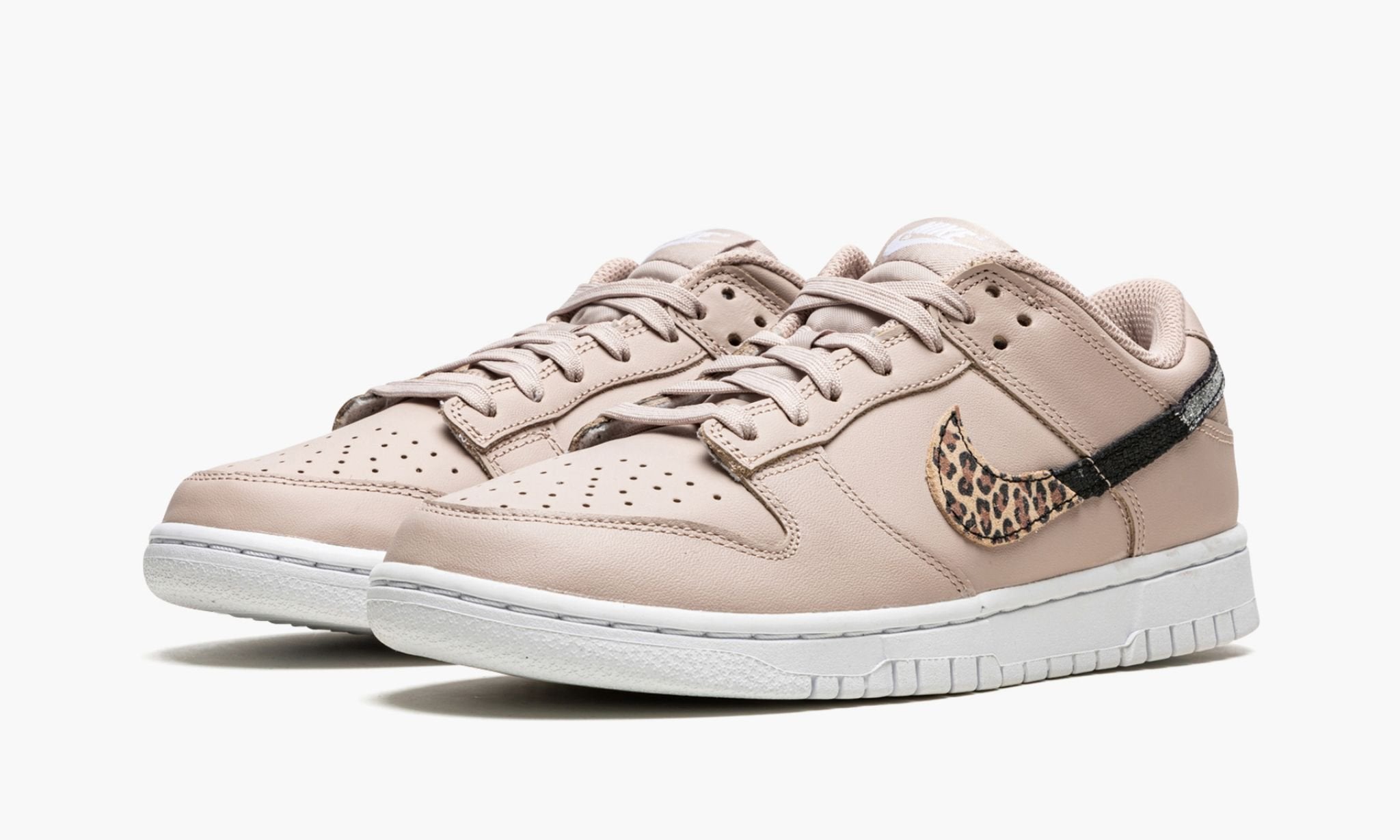 WMNS Dunk Low SE "Primal Pink" Dunk