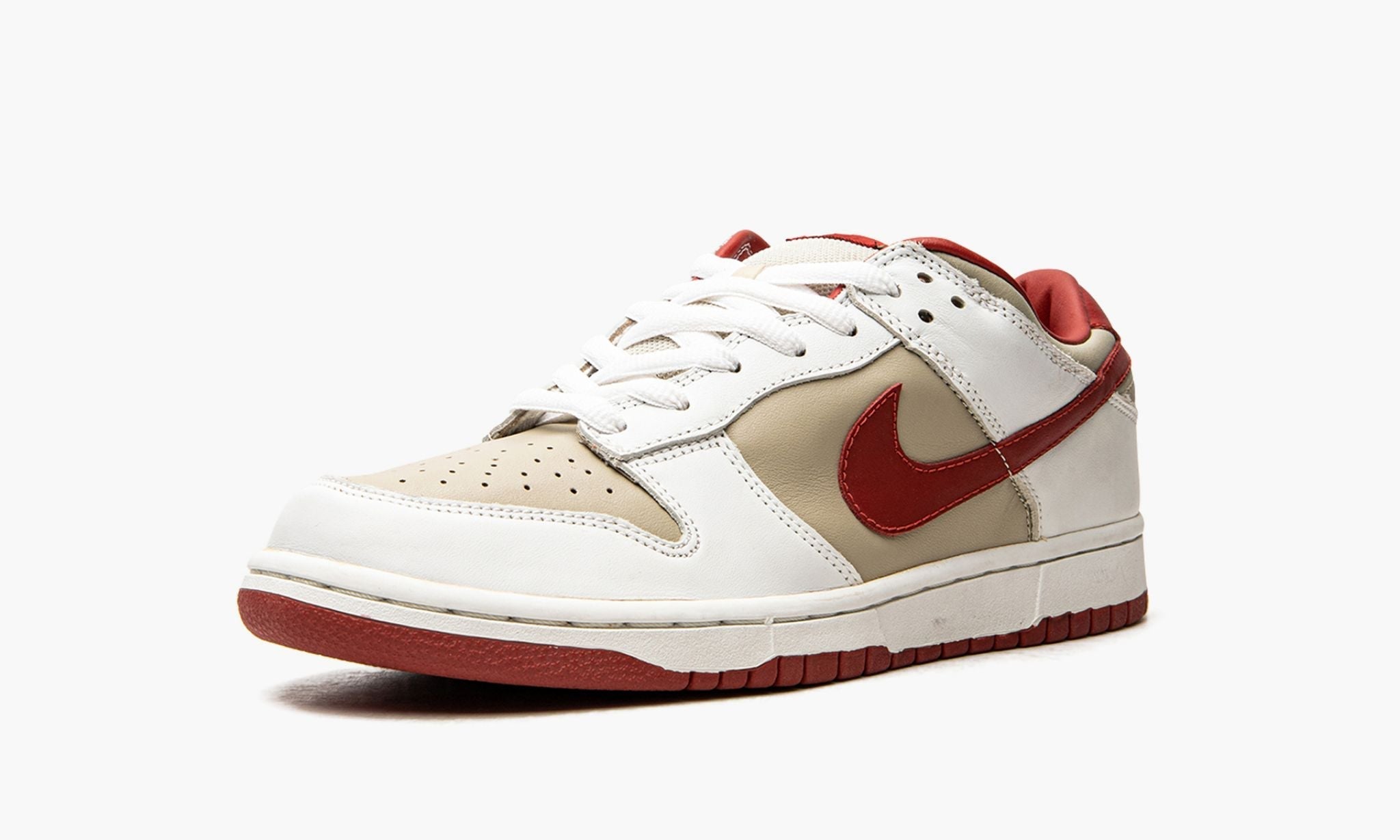 WMNS Dunk Low Pro "Light Stone Varsity Red" SB Dunk Low