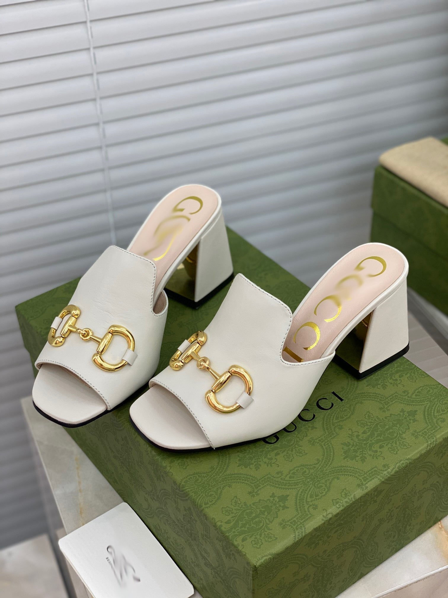SE501 Size 5-10 Heels:7.5cm Material: Cowhide Lining: Sheep skin Sole: Italian leather - fashionupstore1