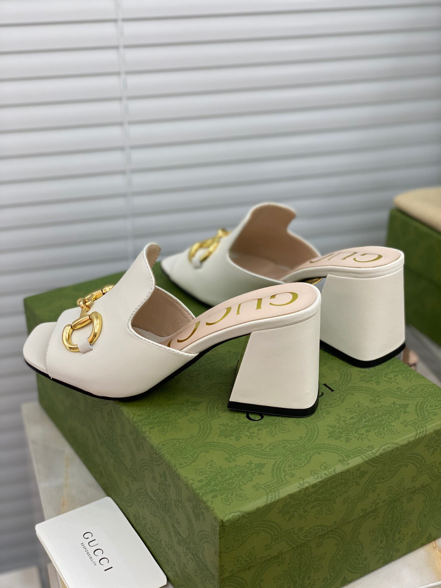 SE501 Size 5-10 Heels:7.5cm Material: Cowhide Lining: Sheep skin Sole: Italian leather - fashionupstore1