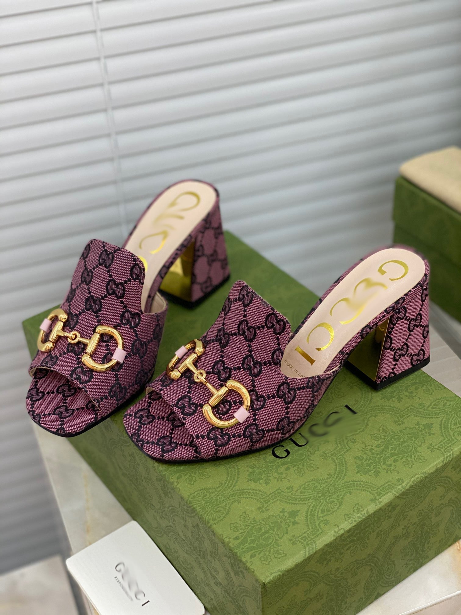 SE504 Size 5-10 Heels:7.5cm Material: Cowhide Lining: Sheep skin Sole: Italian leather - fashionupstore1