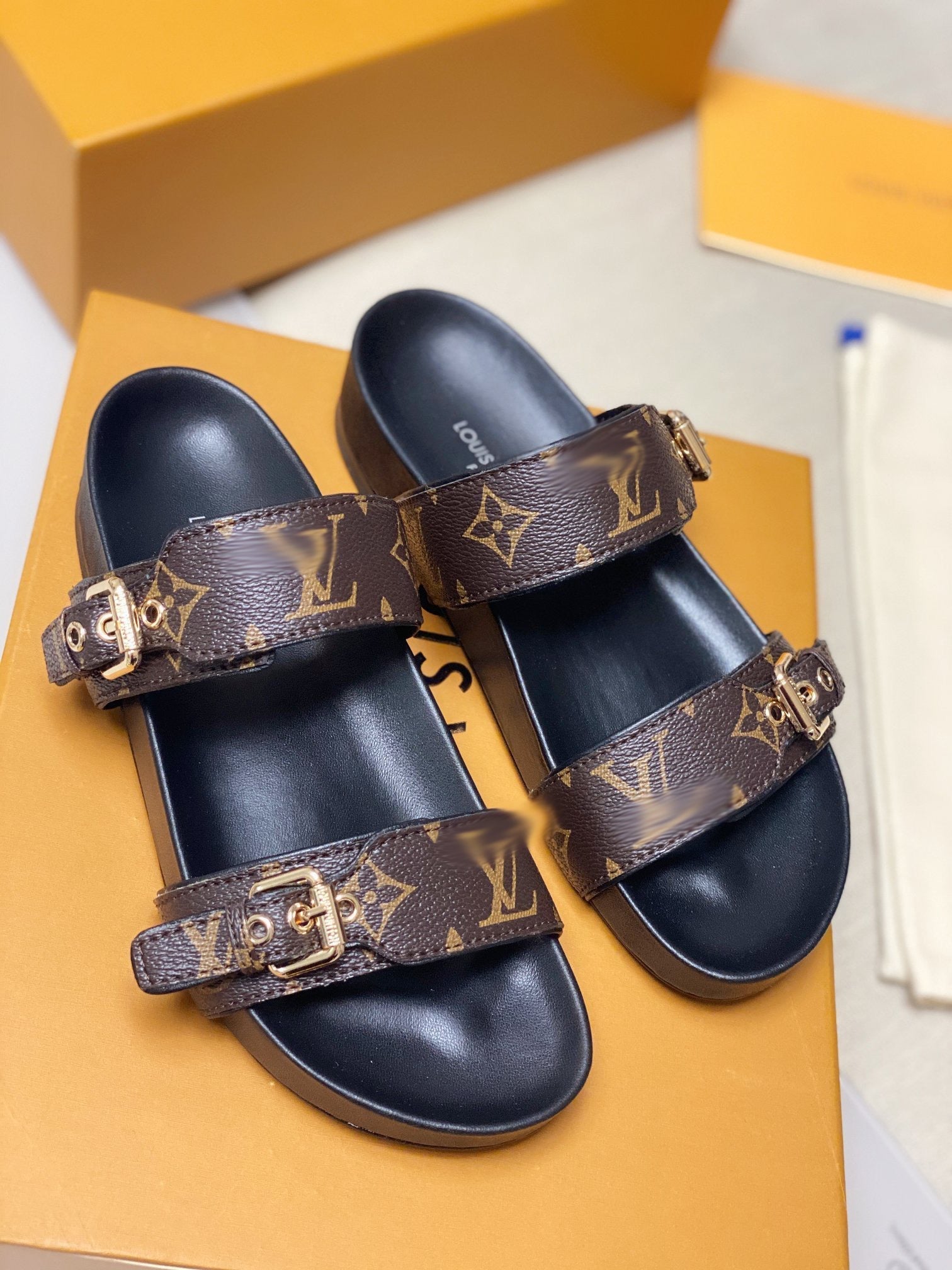 SE585 Size 5-11 - fashionupstore1