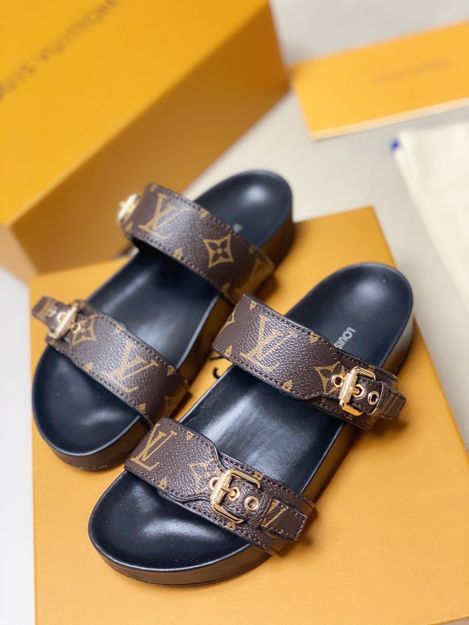 SE585 Size 5-11 - fashionupstore1