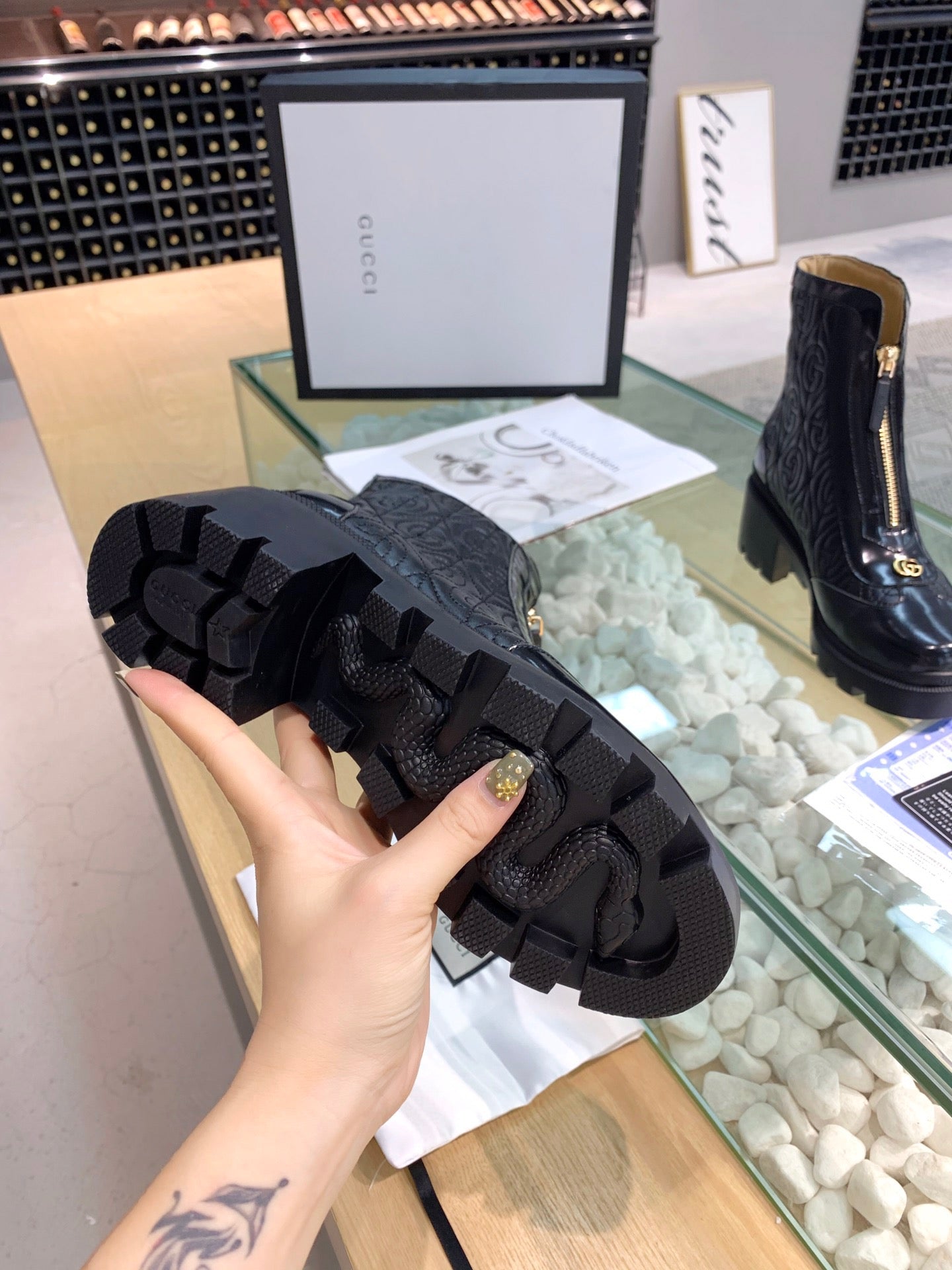 SE623 Size 4-11 Heels:6cm Material: Cowhide Lining: Cowhide Sole: Rubber - fashionupstore1