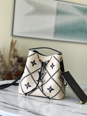 LUV Monogram A026 - fashionupstore1