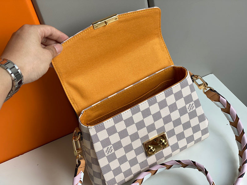 LOV2 Bags - Fashion Bags  906 Breeze Chic