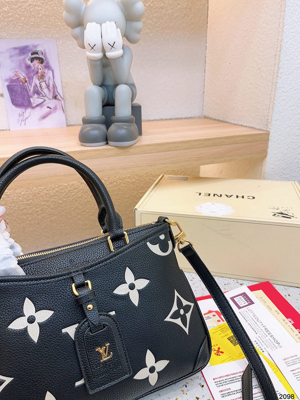 BRC Fashion Lu-Vi Bags - 14702 Breeze Chic