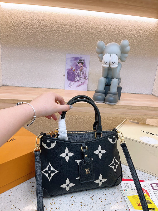 BRC Fashion Lu-Vi Bags - 14702 Breeze Chic