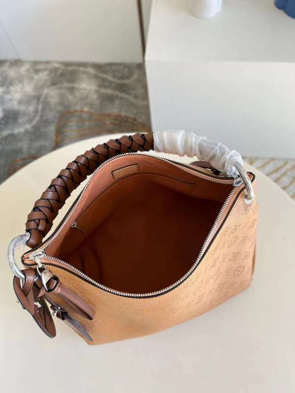 LOV2 Bags - Fashion Bags  749 Breeze Chic