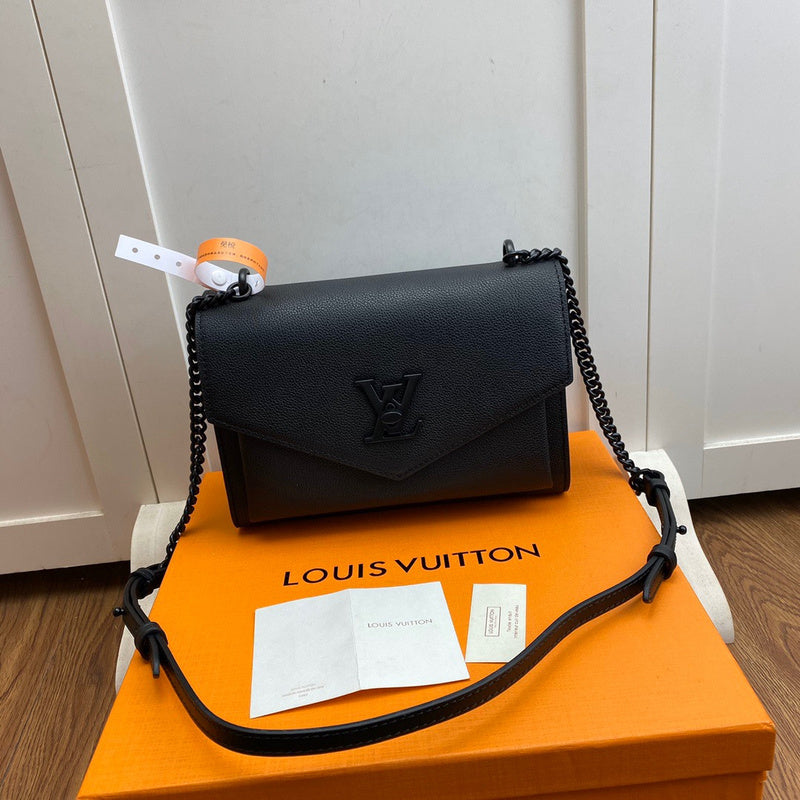 LOV2 Bags - Fashion Bags  937 Breeze Chic