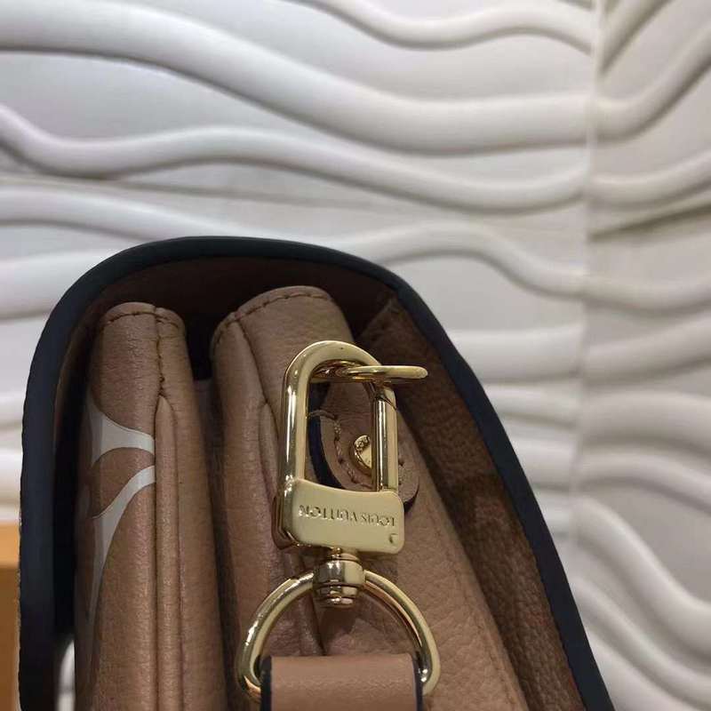 BRC Fashion Lu-Vi bags - 11824 Breeze Chic