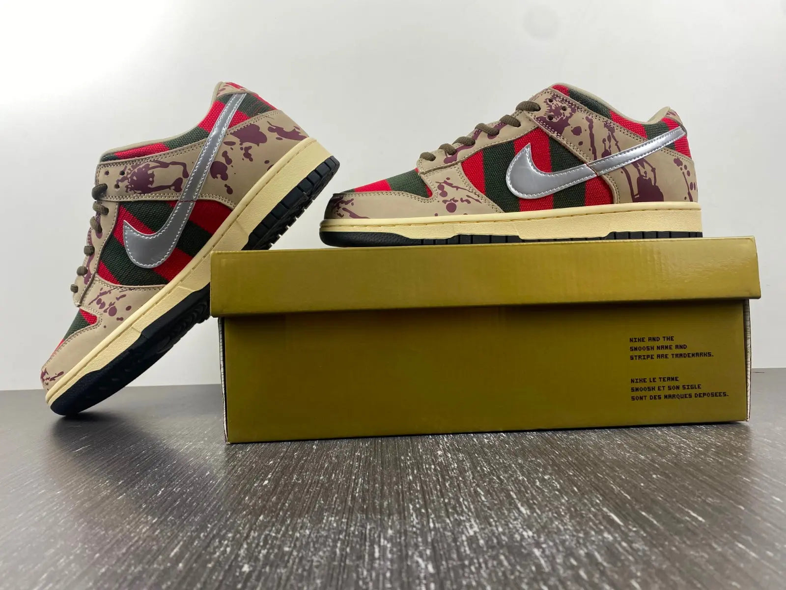 Custom SB Dunk Low “Freddy Krueger” - fashionupstore1