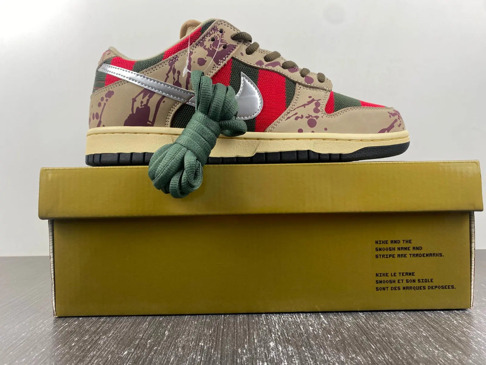 Custom SB Dunk Low “Freddy Krueger” - fashionupstore1