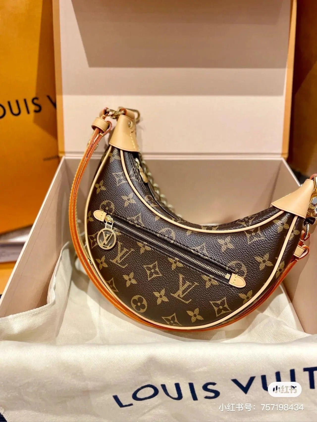 LV MONOGRAM 09373 - fashionupstore1