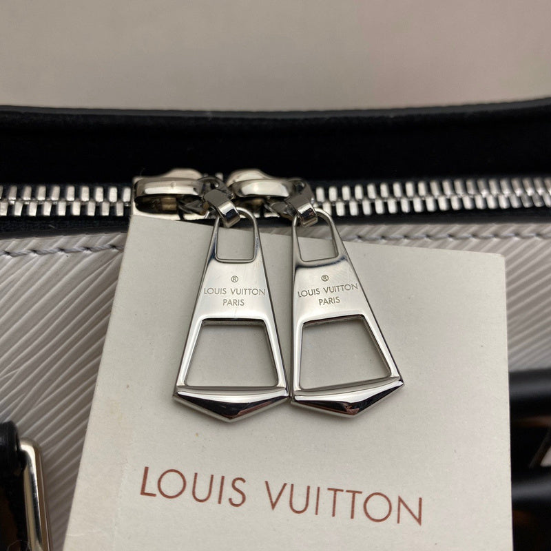 LOV2 Bags - Fashion Bags  885 Breeze Chic