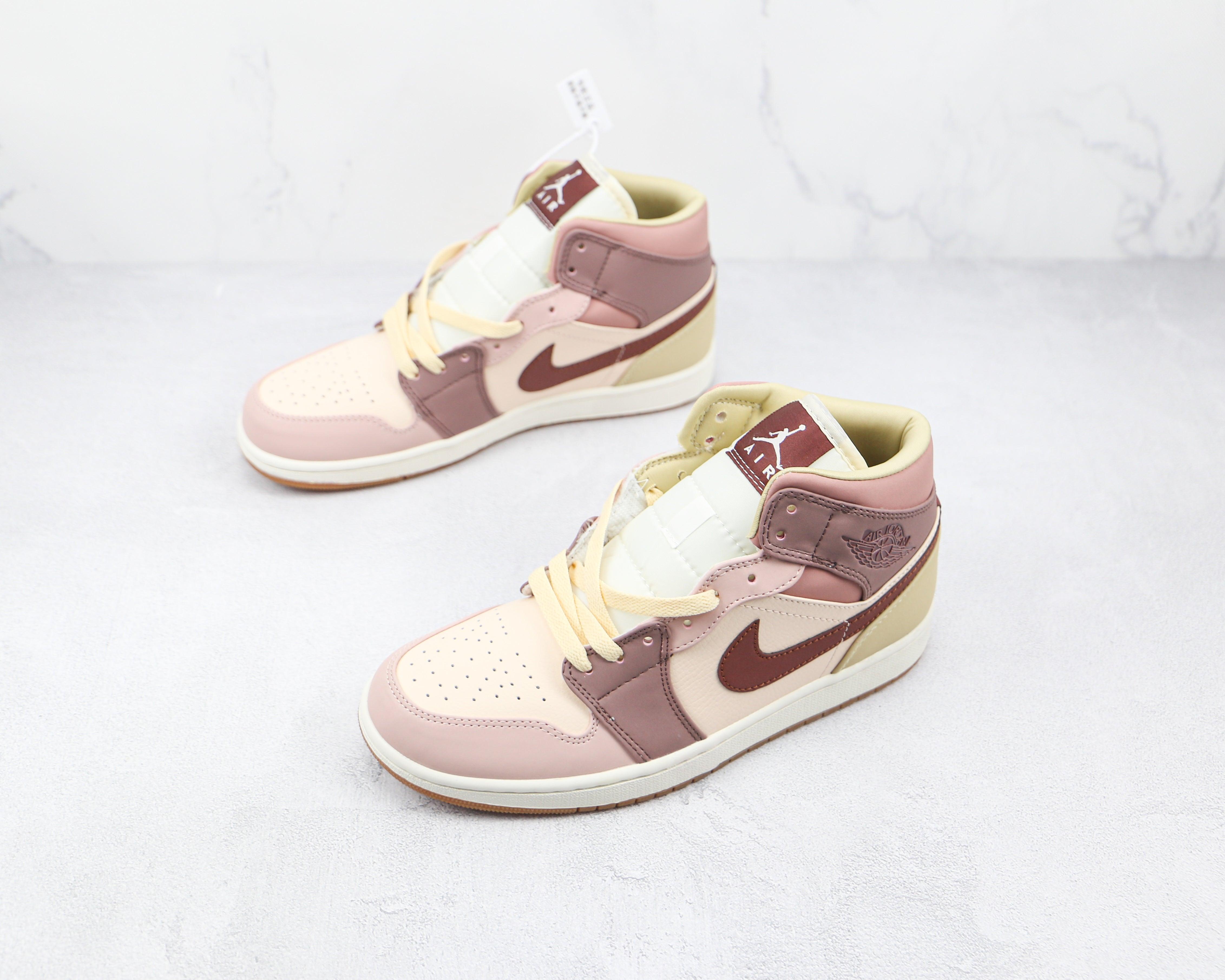 Custom Air Jordan Mid AJ1 DO7440-821 luxurysteps