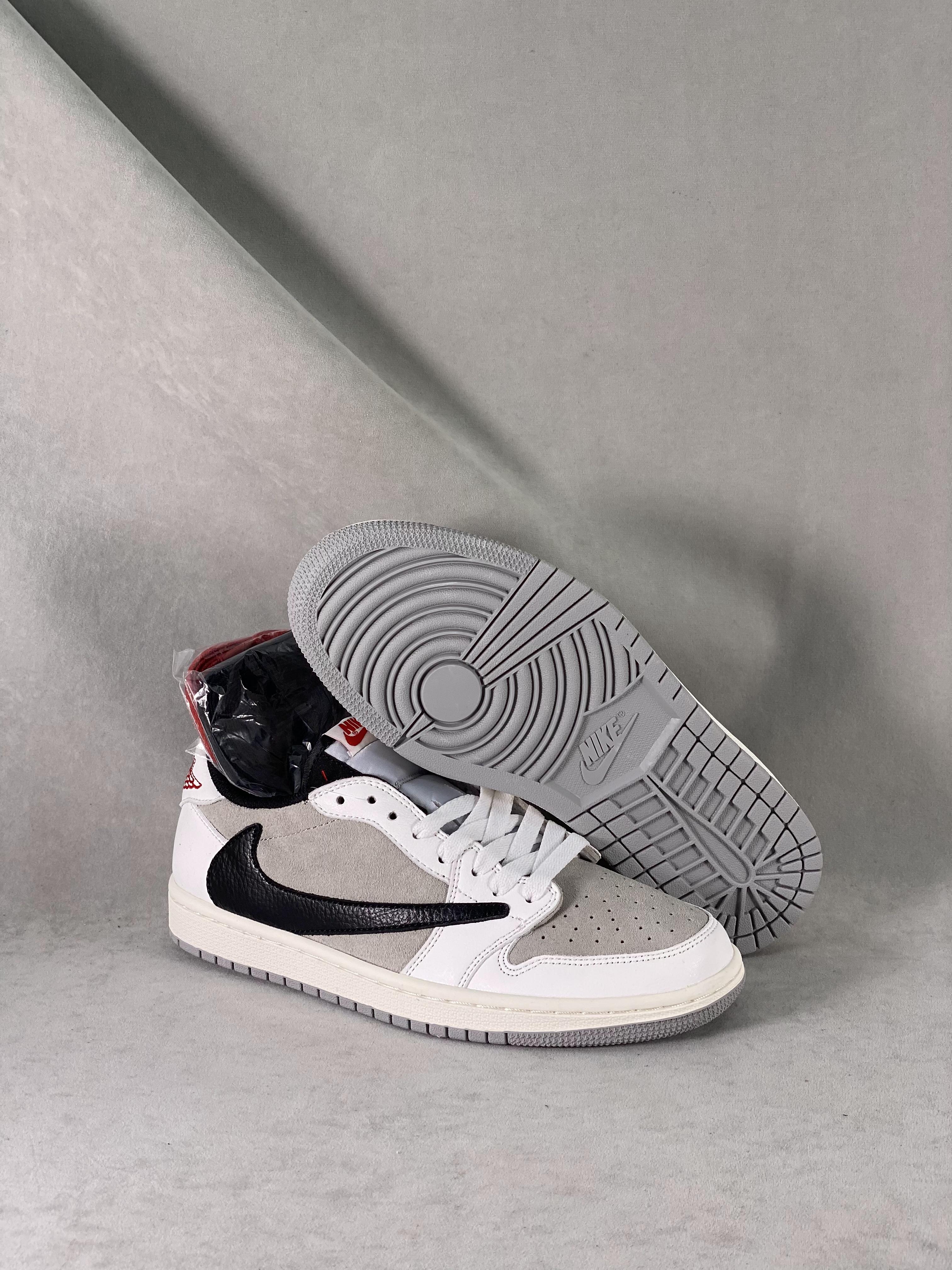 Custom Travis Scott x Fragment x Air Jordan 1 Low DM7866 162 sneakerhypes