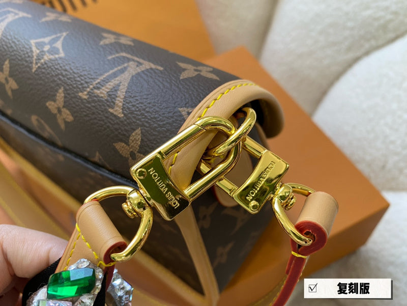 BRC Fashion Lu-Vi Bags - 14810 Breeze Chic