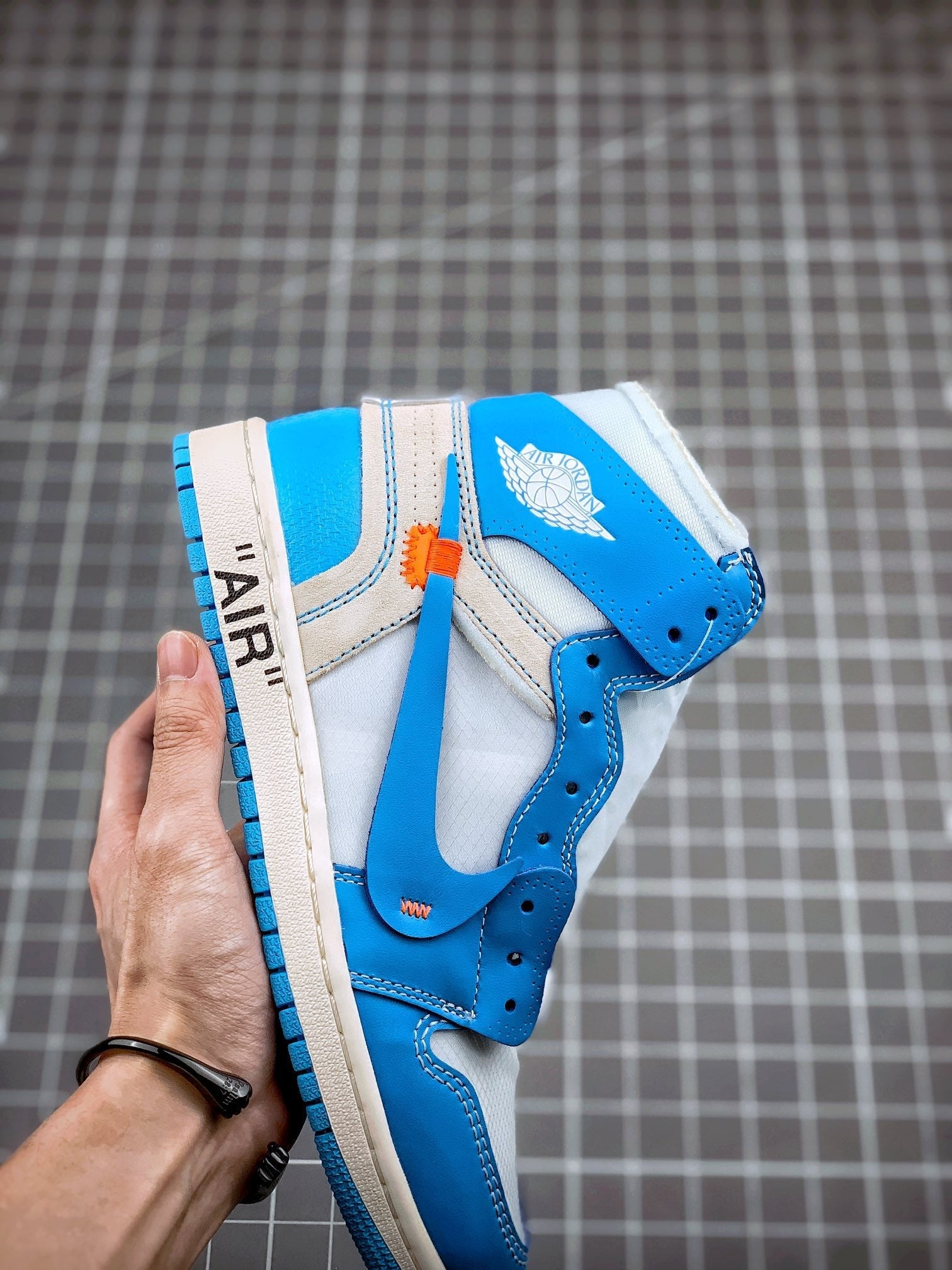 Custom Air Jordan 1 Retro High OG 'UNC' University Blue x OFF-W sneakerhypes